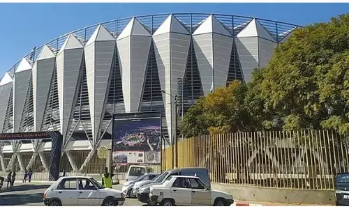 बड़ी खबर: नेशनल स्टेडियम में मची भगदड़, 12 लोगों की दर्दनाक मौत, 80 से ज्यादा घायल