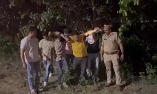 Greater Noida News: ग्रेटर नोएडा में पुलिस-बदमाश में मुठभेड़, घायल बदमाश गिरफ्तार