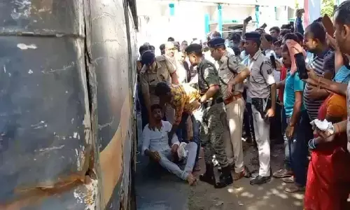 Bihar Crime News : समस्तीपुर कोर्ट में फायरिंग, अपराधियों ने दो कैदियों को मारी गोली