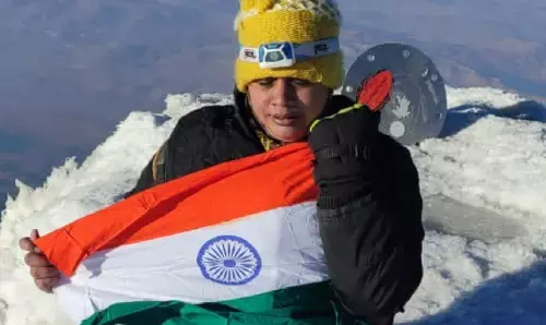 Lakshmi Jha Mount Ararat: बिहार की बेटी लक्ष्मी झा ने किया कमाल, तुर्की में माउंट अरारत की 16,854 फीट ऊंची चोटी पर लहराया तिरंगा