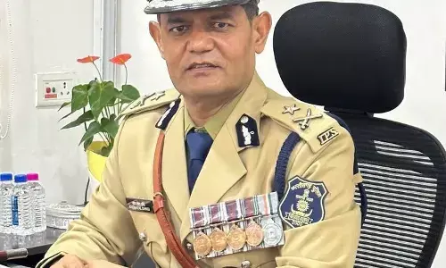 IG डांगी रायपुर पुलिस पर बिफरे, बोले-पुलिसिंग में कसावट लाए अन्यथा होगी कड़ी कार्रवाई...