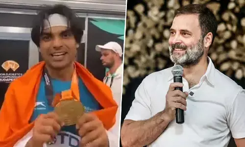 Neeraj Chopra Gold Medal: मल्लिकार्जुन खड़गे व राहुल गांधी ने स्वर्ण पदक के लिए नीरज चोपड़ा को दी बधाई