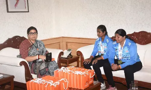 IBSA World Games 2023: स्मृति ईरानी ने स्वर्ण पदक विजेता भारतीय महिला ब्लाइंड क्रिकेट टीम को किया सम्मानित