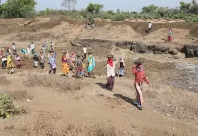 MNREGA Fund News : मनरेगा श्रमिकों के लिए आधार-आधारित भुगतान की समय सीमा 31 दिसंबर तक बढ़ाई