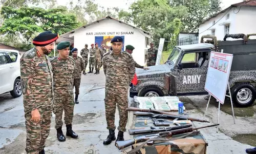 Manipur Violence Update : सेना के शीर्ष अधिकारी ने मणिपुर का दौरा कर लिया हालात का जायजा