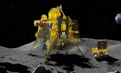 Chandrayaan-3: इसरो ने दी खुशखबरी, विक्रम से 15 मीटर की दूरी पर पहुंचा प्रज्ञान रोवर