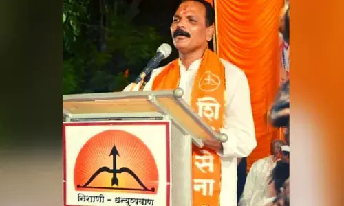 Mumbai Crime News: रेलवे ट्रैक पर टुकड़ों में मिली शिवसेना नेता की लाश, प्राइवेट मीटिंग बताकर निकले थे