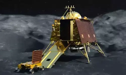 Vikram Lander: स्लीप मोड में गया चंद्रयान का विक्रम लैंडर, 22 सितंबर को एक्टिव होने की उम्मीद