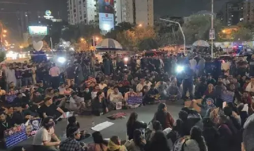 Pakistan News: पाकिस्तान में हिन्दुओं ने किया विरोध प्रदर्शन, वजह परेशान करने वाली है