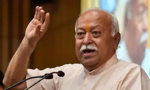 Mohan Bhagwat News: RSS प्रमुख मोहन भागवत का बयान- हिंदुस्तान एक हिंदू राष्ट्र है और सभी भारतीय हिंदू हैं