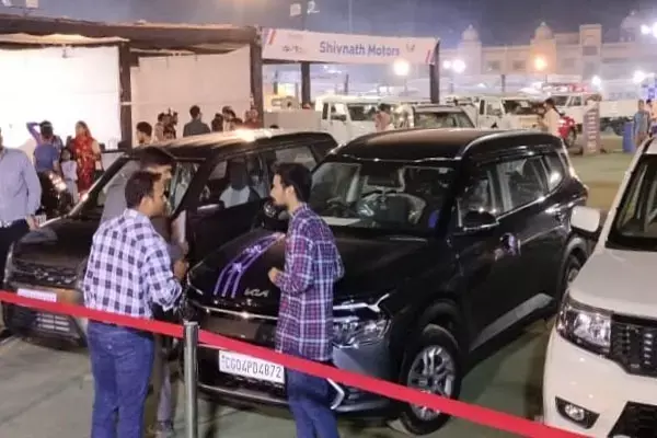 छत्तीसगढ़ में 1 वर्ष में मोटरयानों के पंजीयन की संख्या बढ़ी, रायपुर आरटीओ में सबसे ज्यादा 8,143 पंजीयन...