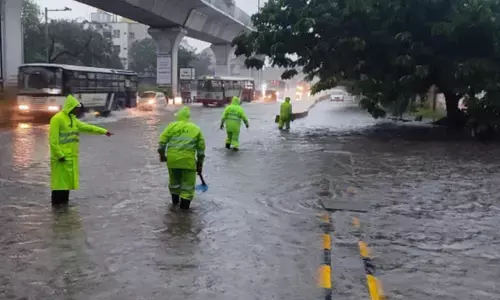 Hyderabad Closed Today: हैदराबाद में भारी बारिश, स्कूल-कॉलेज सब बंद | NPG news