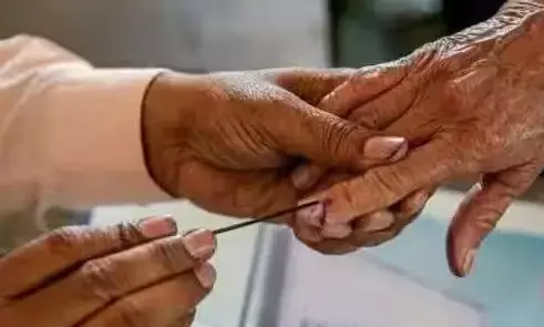 Ghoshi By Election Update: घोसी में नौ बजे तक 9.12 प्रतिशत मतदान, सपा ने लगाया धांधली का आरोप