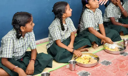Tamil Nadu News: दलित महिला ने पकाया खाना, सरकारी स्कूल के छात्रों ने खाने से किया इनकार