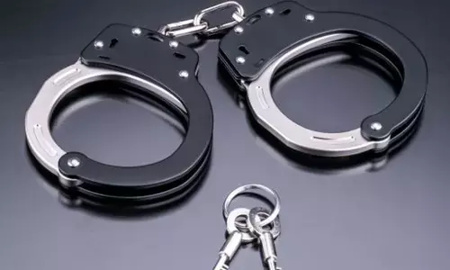 Hybrid Terrorist Arrest: जम्मू-कश्मीर के बडगाम में हाइब्रिड आतंकवादी, सहयोगी गिरफ्तार