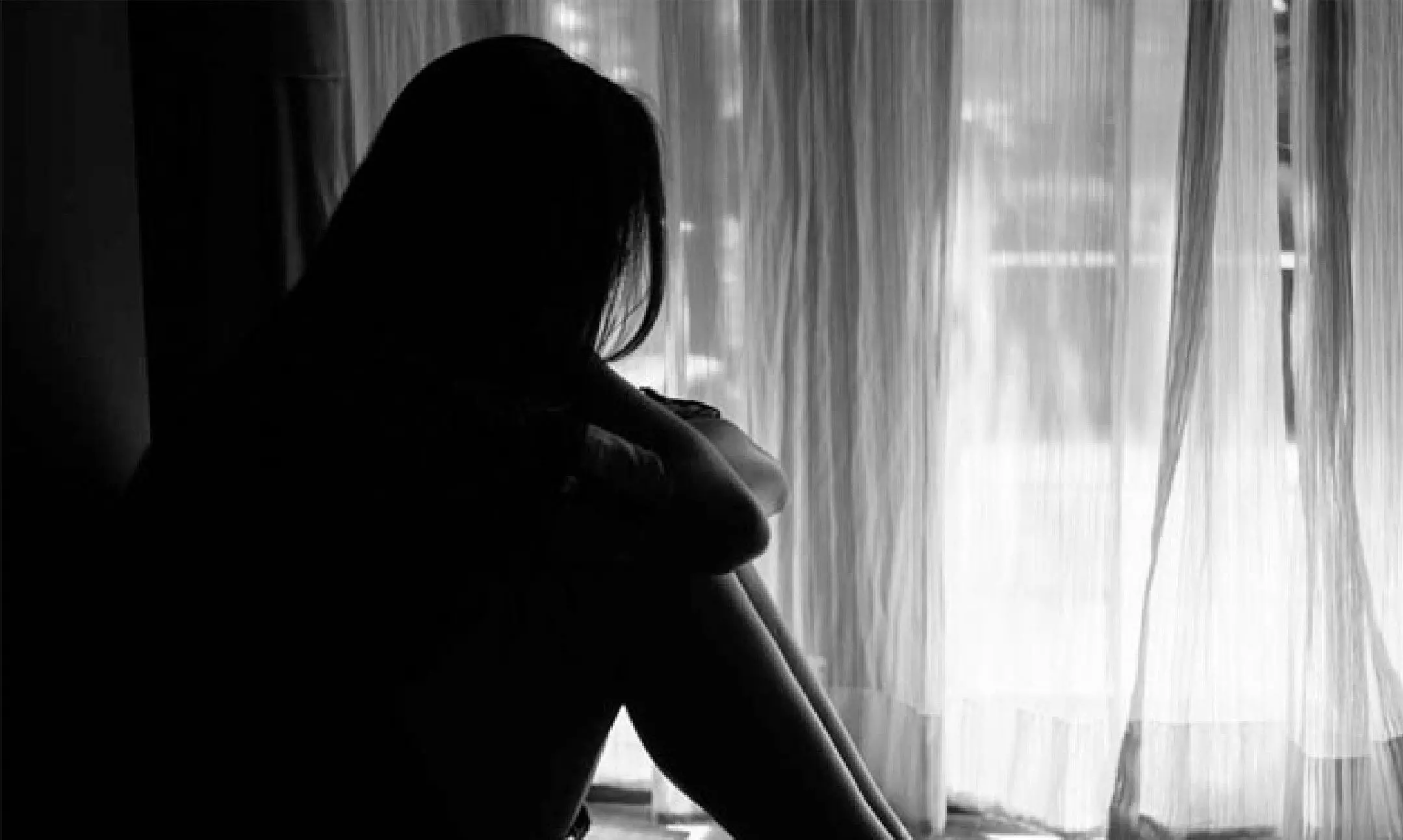 Guna News: मध्य प्रदेश के गुना में 13 साल की नाबालिग ने दिया बच्ची को जन्म, बलात्कार का शिकार हुई थी बच्ची Guna News: मध्य प्रदेश के गुना में 13 साल की नाबालिग ने दिया बच्ची को जन्म, बलात्कार का शिकार हुई थी बच्ची