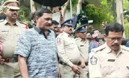 Ganta Srinivasa Rao News: आंध्र प्रदेश पुलिस ने पूर्व मंत्री Ganta Srinivasa Rao को किया गिरफ्तार, जानिए क्या है पूरा मामला