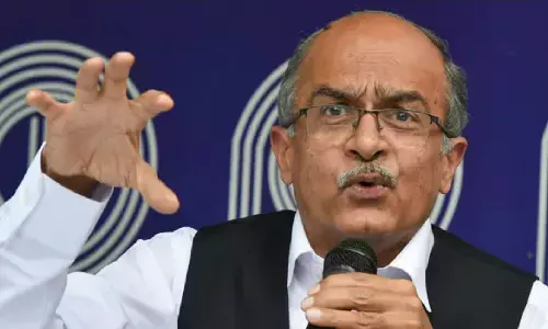 Prashant Bhushan: प्रशांत भूषण की ओडिशा सरकार को चेतावनी, कहा- किसानों को जमीन वापस नहीं दी तो केस करेंगे