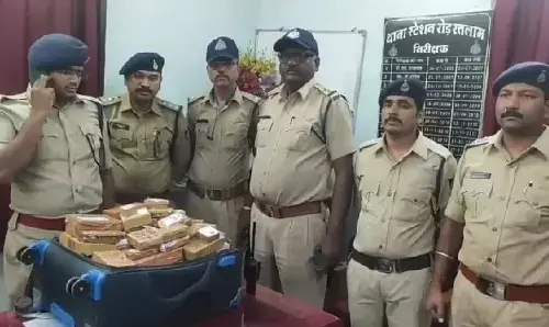 MP Crime News: आठ करोड़ रुपये का सोना जब्त, दो लोग हिरासत में