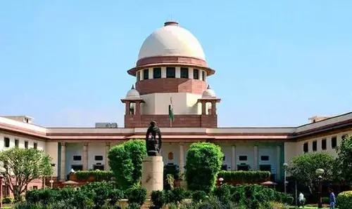 Sedition Law: केंद्र की मांग खारिज, राजद्रोह कानून पर सुप्रीम कोर्ट में 5 जजों की बेंच करेगी सुनवाई