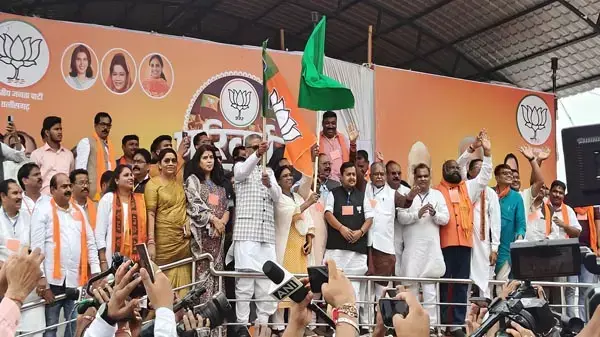 parivartan yatra: बीजेपी की परिवर्तन यात्रा शुरू, मंच से सरकार को जमकर कोसा नेताओं ने, देखें फोटो व वीडियो