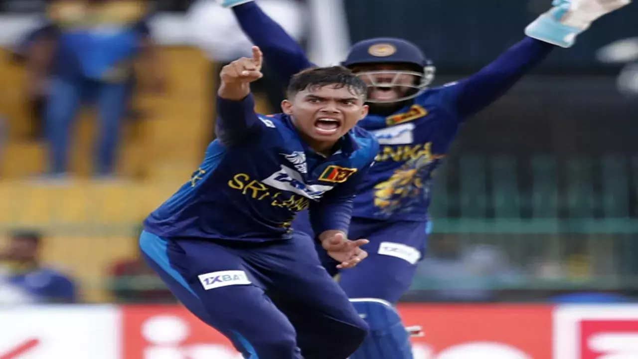 IND vs SL Asia Cup 2023 : 20 साल के श्रीलंकाई गेंदबाज का कहर, मिस्ट्री गेंद के आगे विराट-रोहित ने भी किया सरेंडर...