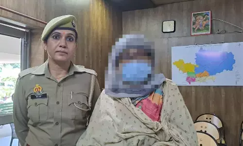 Ghaziabad News : गाजियाबाद में सेना की भूमि को बेचने वाली महिला आरोपी गिरफ्तार