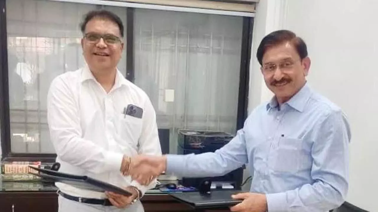 जिंदल रिन्यूएबल पॉवर प्राइवेट लिमिटेड एवम राज्य शासन के बीच हुआ अनुबंध... जिंदल रिन्यूएबल पॉवर प्राइवेट लिमिटेड एवम राज्य शासन के बीच हुआ अनुबंध...