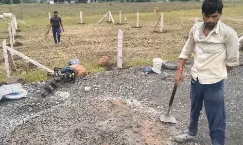 MP Crime News: मध्य प्रदेश में फिर पेशाब कांड, दलित कोटवार को पीटा, बेहोश होने पर मुंह पर किया पेशाब