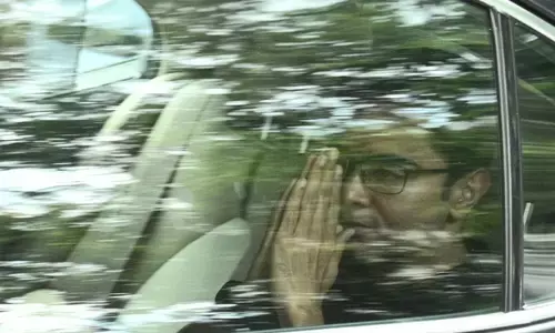 ED To Abhishek Banerjee: अभिषेक बनर्जी पूछताछ के लिए ईडी कार्यालय पहुंचे