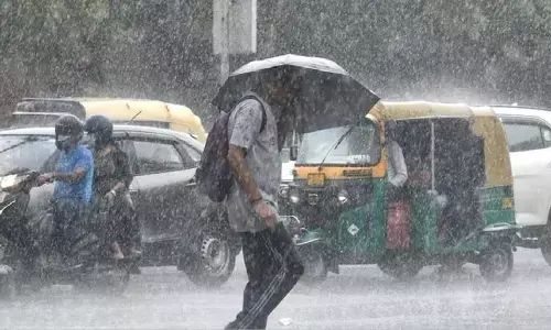 Weather Today: मध्य प्रदेश, यूपी समेत इन राज्यों में भारी बारिश का अलर्ट, जानें देशभर के मौसम का हाल