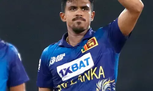 Cricket News: भारत के साथ फाइनल से पहले श्रीलंका को लगा झटका, थीक्षना टीम से हुए बाहर