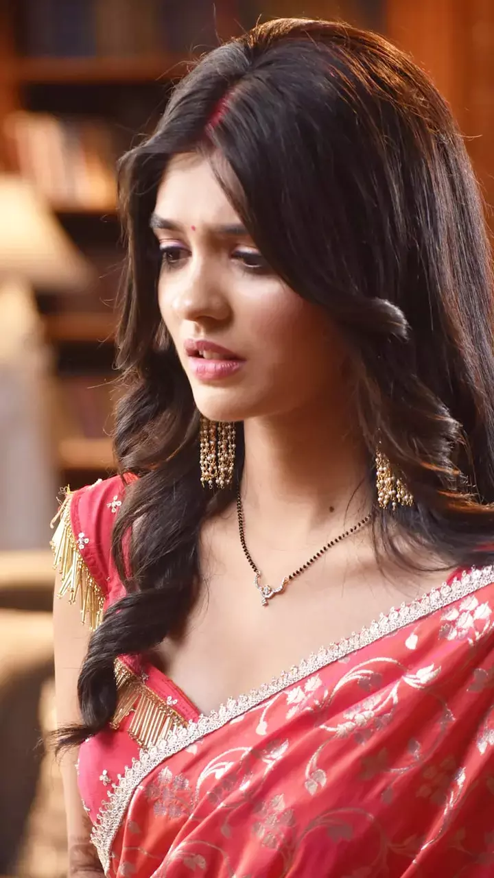Yeh Rishta Kya Kehlata Hai 17 October: अक्षरा के खिलाफ घिनौनी चाल चलेगी मंजरी, शादी होने से पहले ही मार डालेगी...?