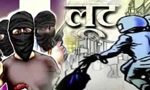 Janjgir News: किसान से 12 लाख रुपए की लूट ,बाइक सवार युवकों ने दिया घटना को अंजाम