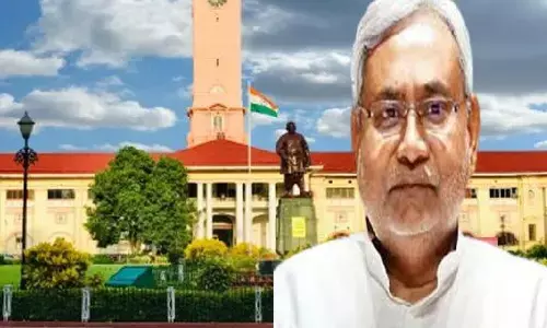 Bihar News: नीतीश कुमार ने सचिवालय में मारी ‘रेड’ तो गायब मिले अधिकारी व मंत्री, जानिए फिर क्या हुआ