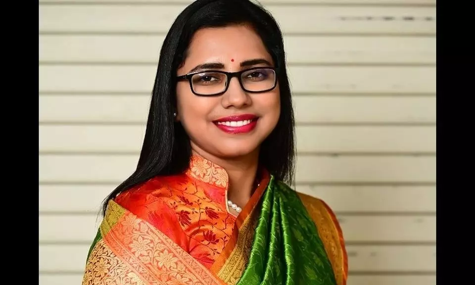 Nisha Bangre: पूर्व डिप्टी कलेक्टर निशा बांगरे ने कहा, दुनिया की कोई ताकत मुझे चुनाव लड़ने से नहीं रोक सकती Nisha Bangre: पूर्व डिप्टी कलेक्टर निशा बांगरे ने कहा, दुनिया की कोई ताकत मुझे चुनाव लड़ने से नहीं रोक सकती