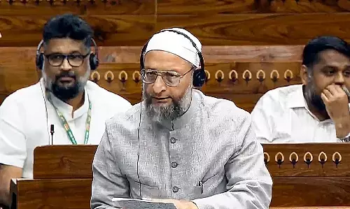 Women Reservation Bill: ओवैसी ने किया नारीशक्ति वंदन विधेयक का विरोध, कहा- इसमें OBC और मुस्लिम महिलाओं के लिए प्रावधान नहीं