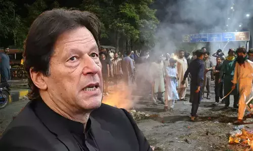 Imran Khan News: पाकिस्तान के पूर्व PM इमरान खान पर लगा हिंसा भड़काने का आरोप, हो सकती है फांसी की सजा