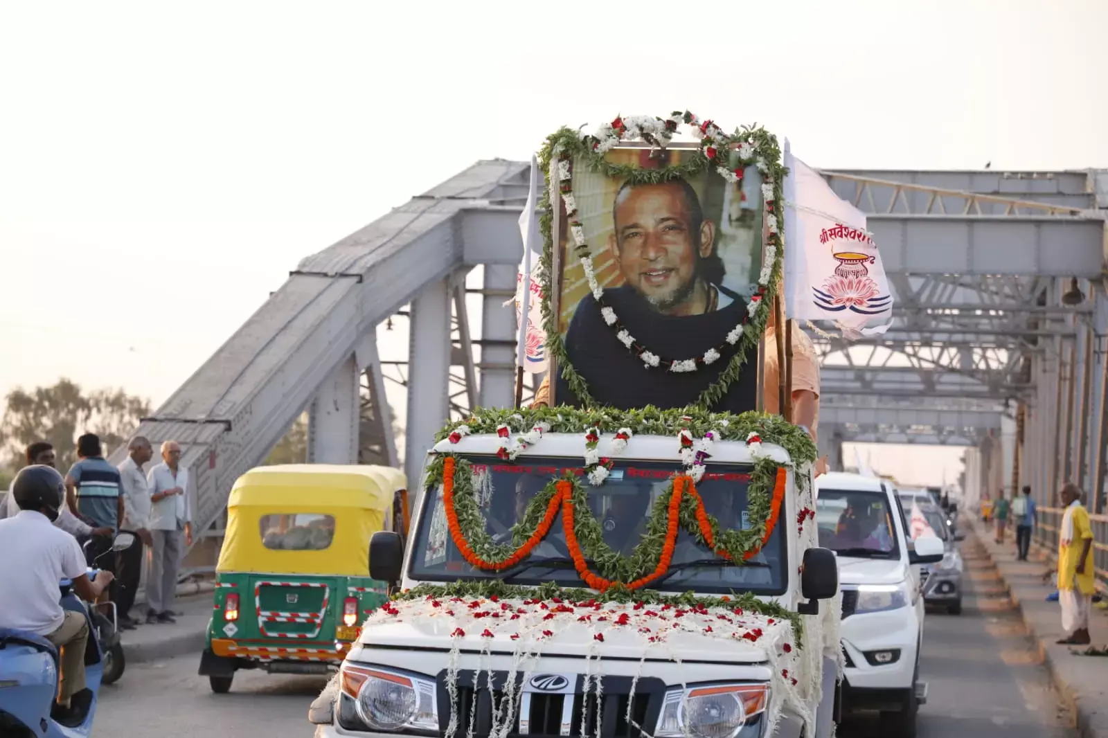 Shree Sarveshwari Group हर्षोल्लास के साथ मनाया गया श्री सर्वेश्वरी समूह का 63 वां स्थापना दिवस और बाबा कीनाराम जी का जन्म षष्ठी पर्व