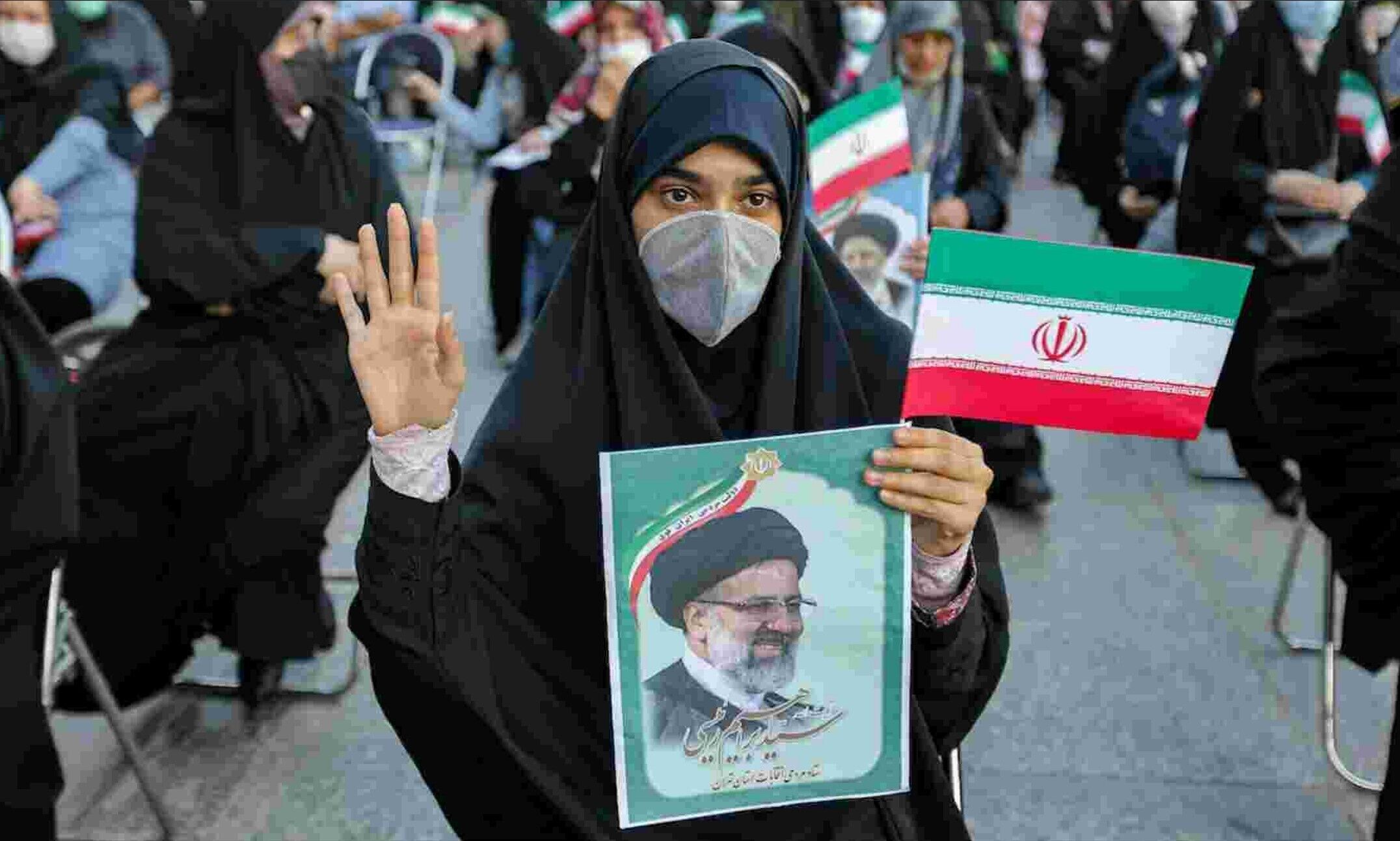 Iran Hijab Bill: ईरानी संसद का नया फरमान, महिलाओं के हिजाब नहीं पहनाने ...