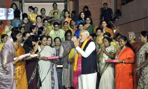 PM मोदी ने किसे दिया महिला आरक्षण बिल पारित होने का श्रेय, जानिए!