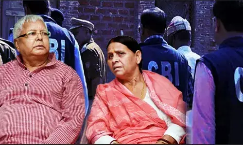 Land For Job Case: लैंड फॉर जॉब मामले में लालू यादव और तेजस्वी को समन, CBI की चार्जशीट पर कोर्ट ने लिया संज्ञान