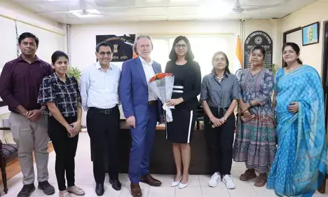 Australia High Commissioner Visit Dcw: ऑस्ट्रेलियाई उच्चायुक्त ने किया DCW ऑफिस का दौरा