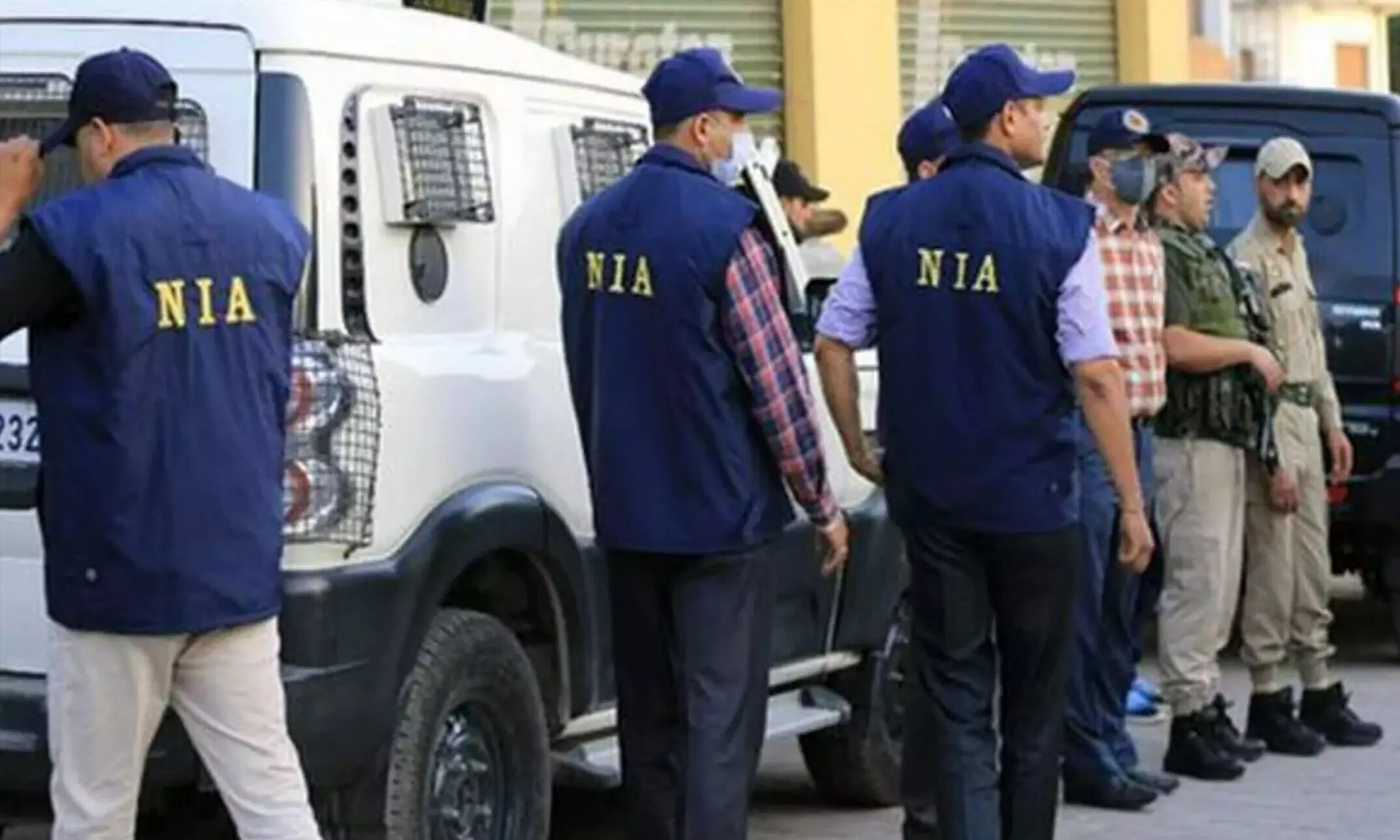 Punjab Top Stories: फर्जी पासपोर्ट के जरिए विदेश भाग चुके हैं 368 आतंकवादी और गैंगस्टर, NIA ने मांगी पंजाब पुलिस से डिटेल Punjab Top Stories: फर्जी पासपोर्ट के जरिए विदेश भाग चुके हैं 368 आतंकवादी और गैंगस्टर, NIA ने मांगी पंजाब पुलिस से डिटेल