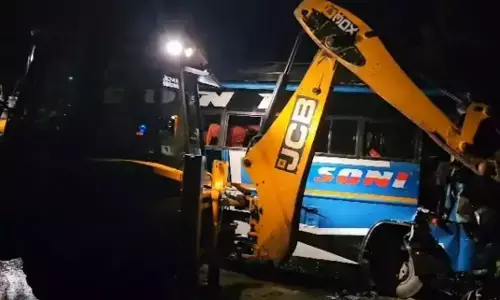 MP News: प्रधानमंत्री की रैली में जा रही बस ट्रक से टकराई, 39 भाजपा कार्यकर्ता घायल