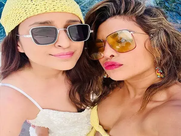 Priyanka Chopra Parineeti Chopra : क्यों परिणीति की शादी में शामिल नहीं हुईं प्रियंका चोपड़ा, एक्ट्रेस की मां मधु ने किया शॉकिंग खुलासा...