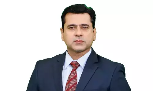 Imran Riaz Khan News: पाकिस्तानी पत्रकार इमरान रियाज 4 महीनों के बाद लौटे घर, इमरान खान के समर्थक रहने की मिली सजा!