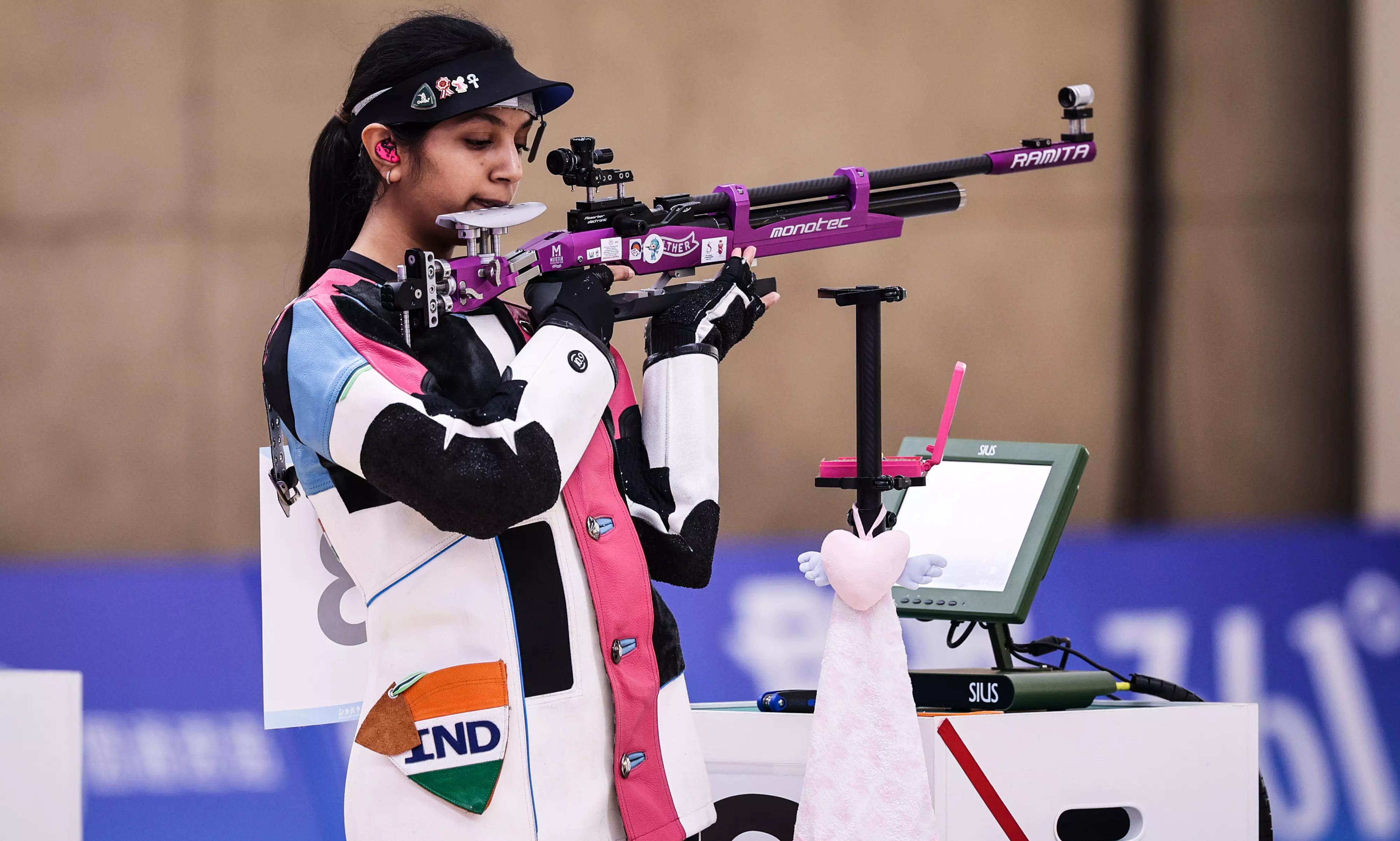 Asian Games 2023 Score: 10 मीटर एयर राइफल मिक्स्ड टीम शूटिंग में रमित और दिव्यांश सिंह ब्रॉन्ज से चूके Asian Games 2023 Score: 10 मीटर एयर राइफल मिक्स्ड टीम शूटिंग में रमित और दिव्यांश सिंह ब्रॉन्ज से चूके