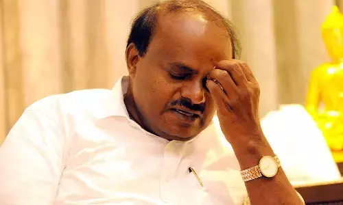 BJP-JDS Alliance: एचडी कुमारस्वामी के लिए महंगा पड़ा BJP से हाथ मिलाना, 100 से अधिक नेताओं ने पार्टी से दिया इस्तीफा