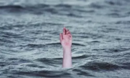 Nawada News: नवादा में तालाब में डूबने से दो सगे भाइयों समेत 4 बच्चों की मौत, ठेकेदार की लापरवाही से हादसा